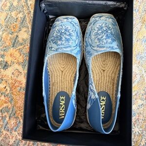 💃🏼PENDING💃🏼 NIB Versace Light Blue Espadrilles